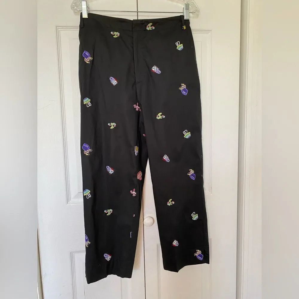 90s Erin London Capri Pants with Embroidered Bags & Shoes